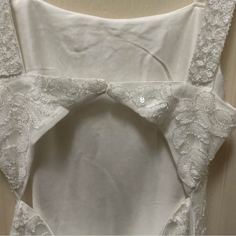 Mini white beaded dress - Picture 4 of 7